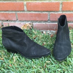 Vince Camuto Leather Western Booties Size 7.5 (US)
